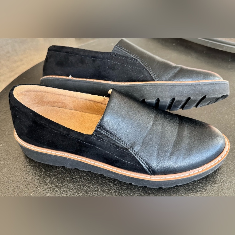 Effie Faux Leather/Microsuede 1.25” Platform Slip-On Loafers